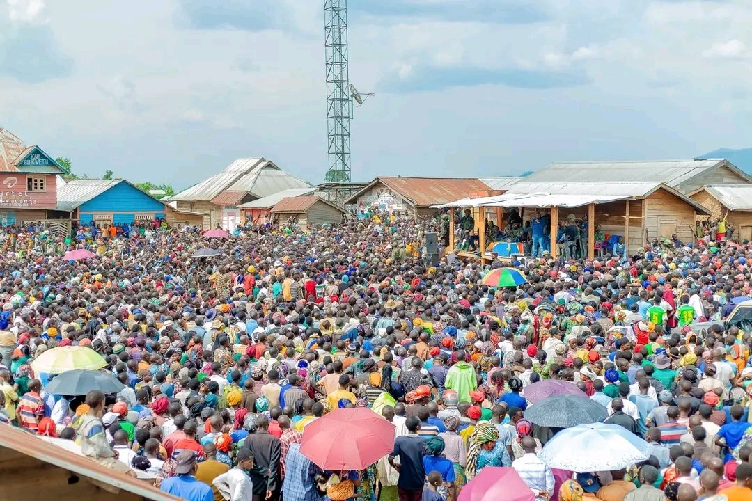 JustinNsengima's tweet image. ✊🏽 GOVERNOR OF ACTIONS 🇨🇩
Un leader qui ne se limite pas aux paroles… mais qui agit. ⚡
Sur le terrain, avec la population, pour des solutions concrètes. 🛠️
🔥 Travail — Engagement — Résultats
📍 Toujours proche du peuple
🤝 Au service de la nation
#Leadership #Actions #Service