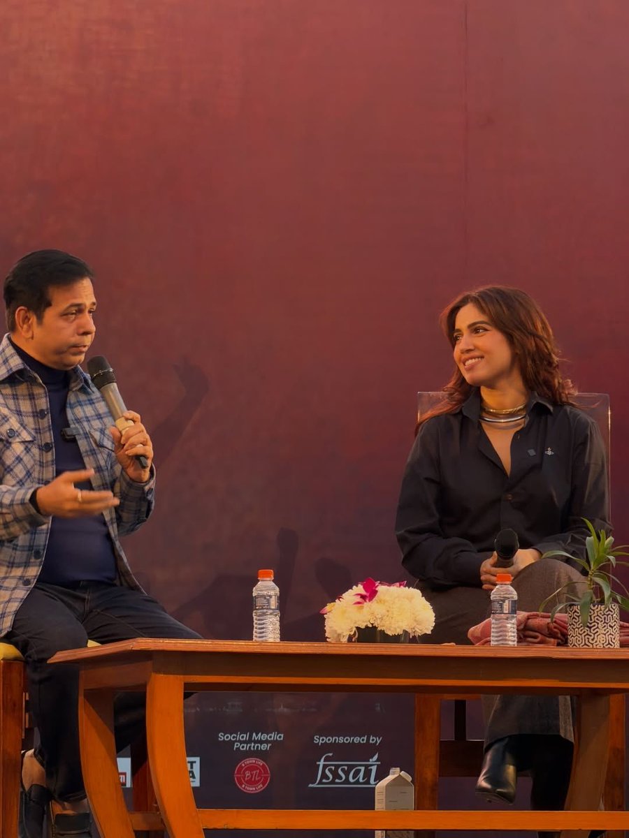 MinOfCultureGoI's tweet photo. When actor @bhumipednekar visited the @nsd_india and discussed her cinematic journey during the ongoing Bharat Rang Mahotsav. From sharing candid anecdotes to thoughtful advice for aspiring actors, it was a session packed with inspiration, honesty and artistic passion. (1/3) https://t.co/BcBoNXMZks