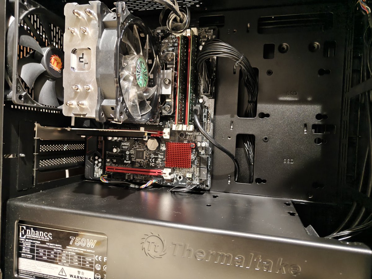 内訳！ CPU:i7-7700K 家に落ちてたやつ CPUクーラー:落ちてた マザー