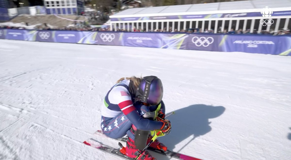 BenSteiner00's tweet photo. 🇺🇸🥇Mikaela Shiffrin wins slalom gold!

After winning slalom in 2014, it's the longest gap between individual golds in the same event at the Winter Games.

She'd been off the podium in nine of her 11 Olympic races (all disciplines) since that Sochi slalom win. 

What a champion. https://t.co/ckfYVM51MJ
