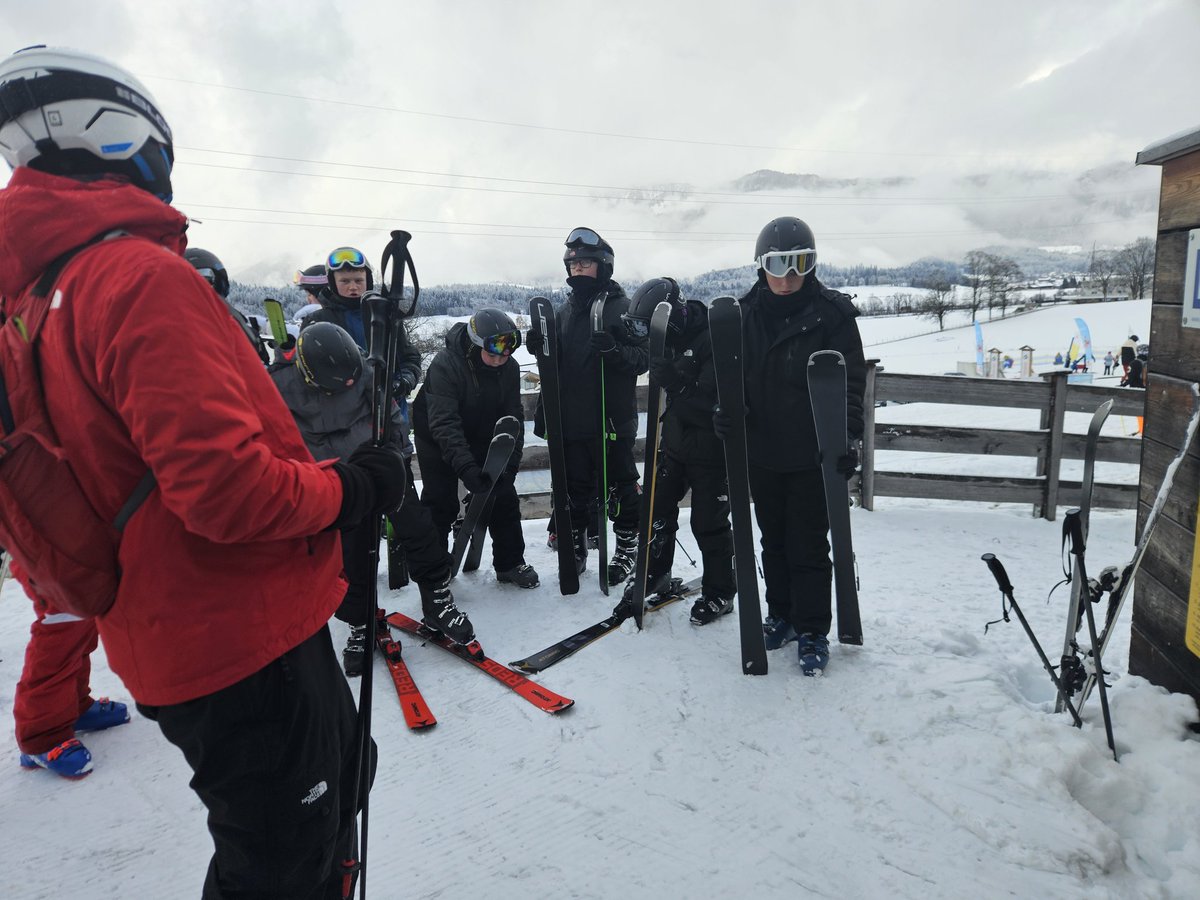 Mr Newman tweet media