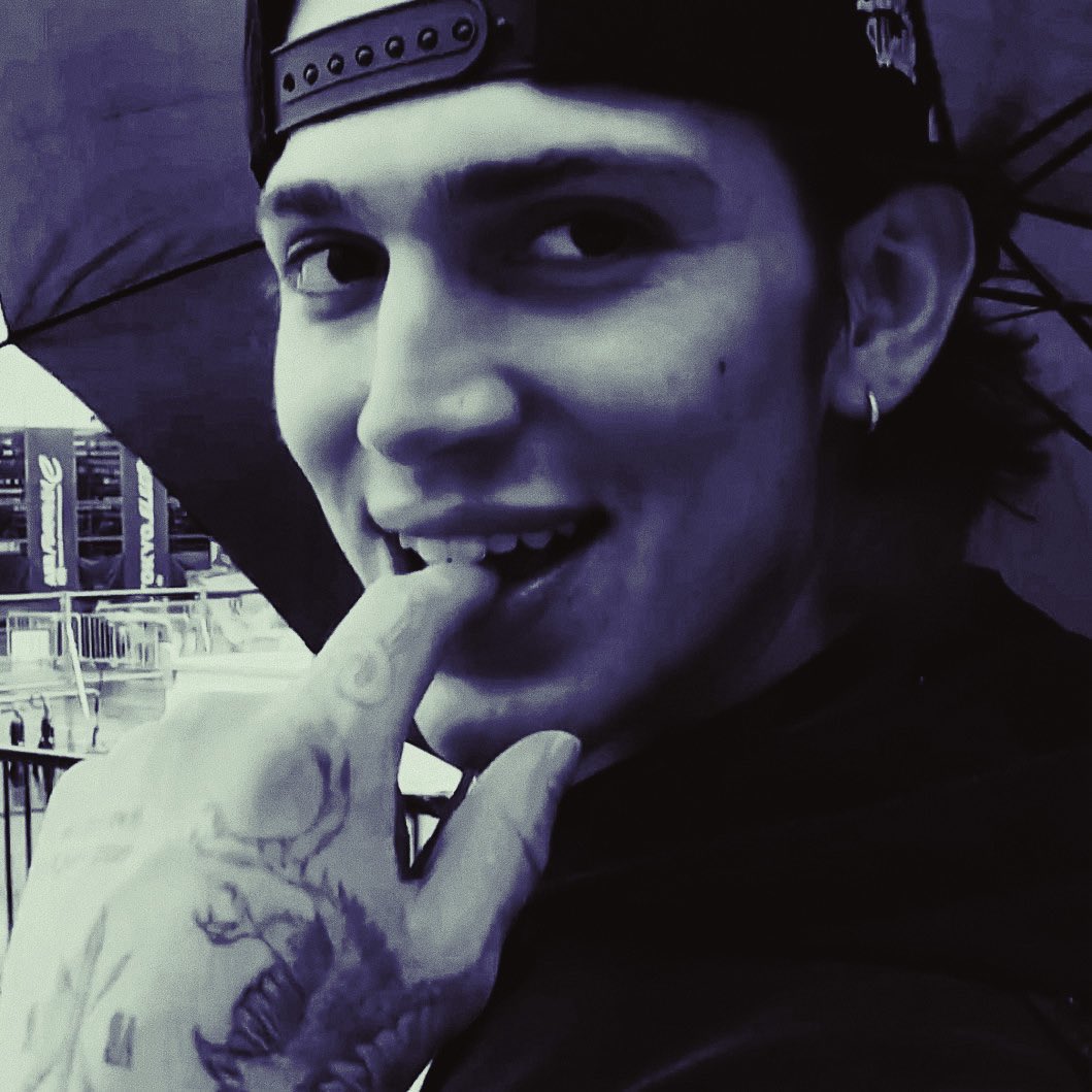 𝓥𝙾𝙻𝙺͟𝙾͟𝚅! tweet media