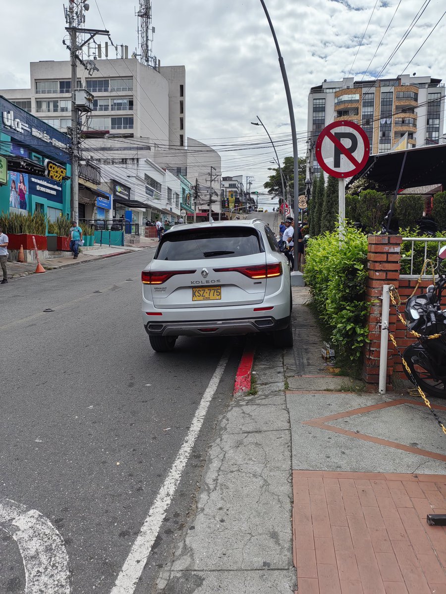 J A F I R U tweet media