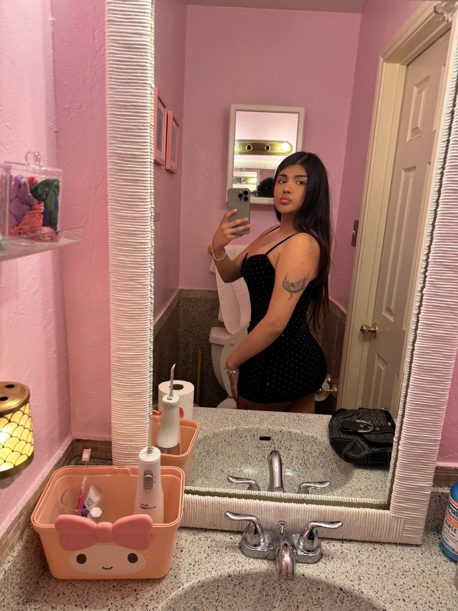 sluttacious's tweet image. Vote blue this Texas early primary. #trans #texas