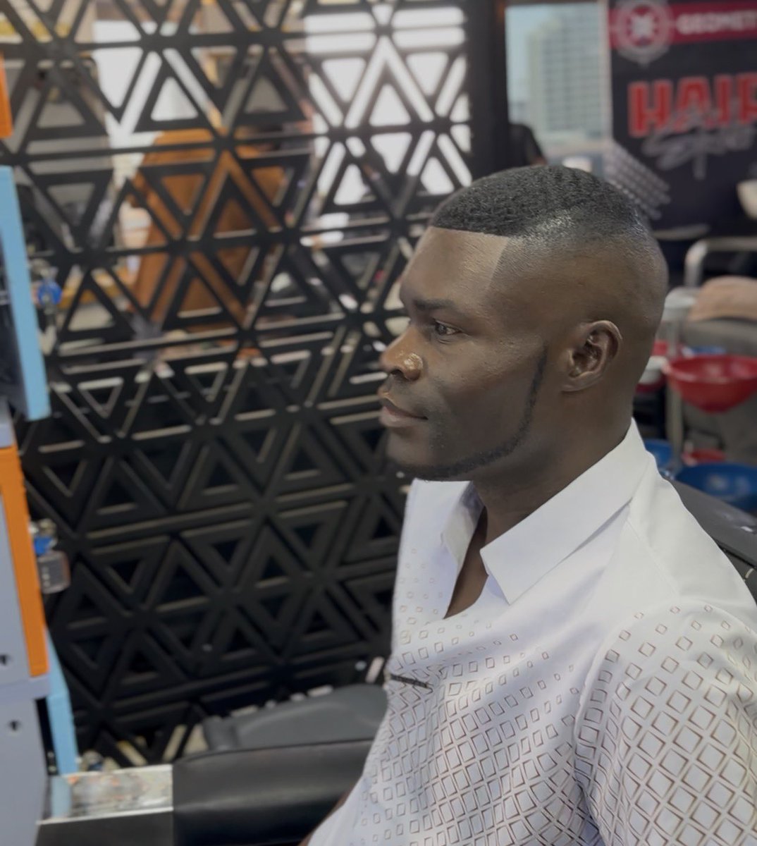Bookten8's tweet photo. First in my bloodline to get a haircut worth 10k https://t.co/T50XMyoUgc