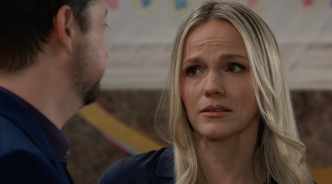 Spinelli isn't the only one who stands to lose a relationship now that Maxie's awake. Should Lulu be worried about Nathan?
#GH is all-new and starts RIGHT NOW on ABC!