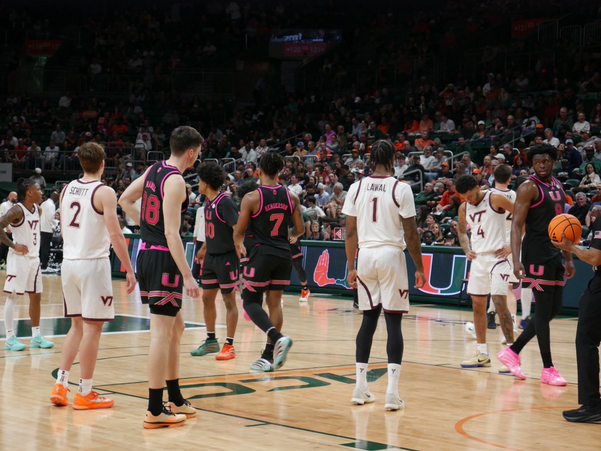 Sportswithseb's tweet photo. Watsco Center photo dump 🏀 

UM takes a 67-66 win at home vs the Hokies 👀🔥

#UM #VT #Caneshoops #Sportswithseb https://t.co/eCgcNb0Yku