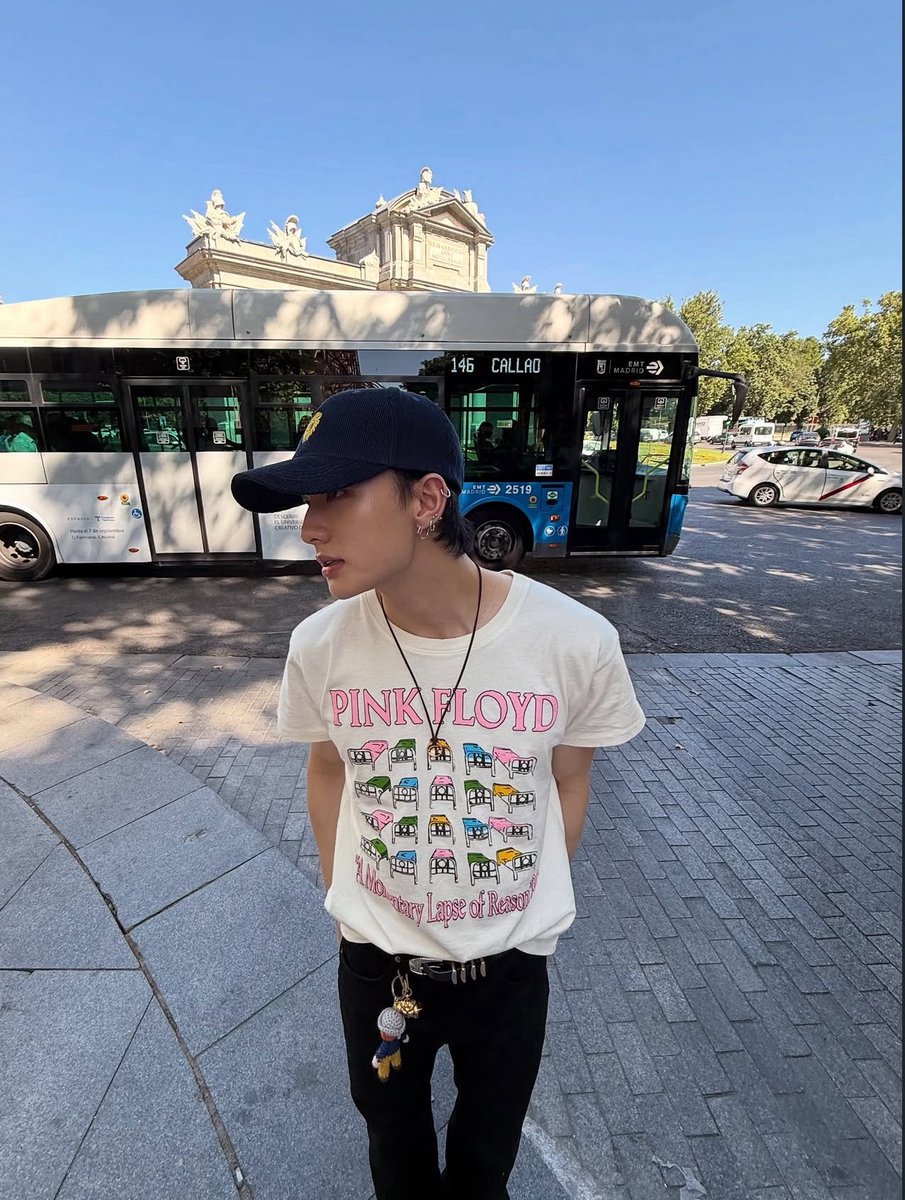 ⠀ ⠀ ⠀ ⠀

여행객의 즐거움.    
📷: <a href="/VenusIncarnati/">𖤐 𝑰𝒔 𝒕𝒉𝒊𝒔 𝒍𝒐𝒗𝒆.</a> 

⠀ ⠀ ⠀