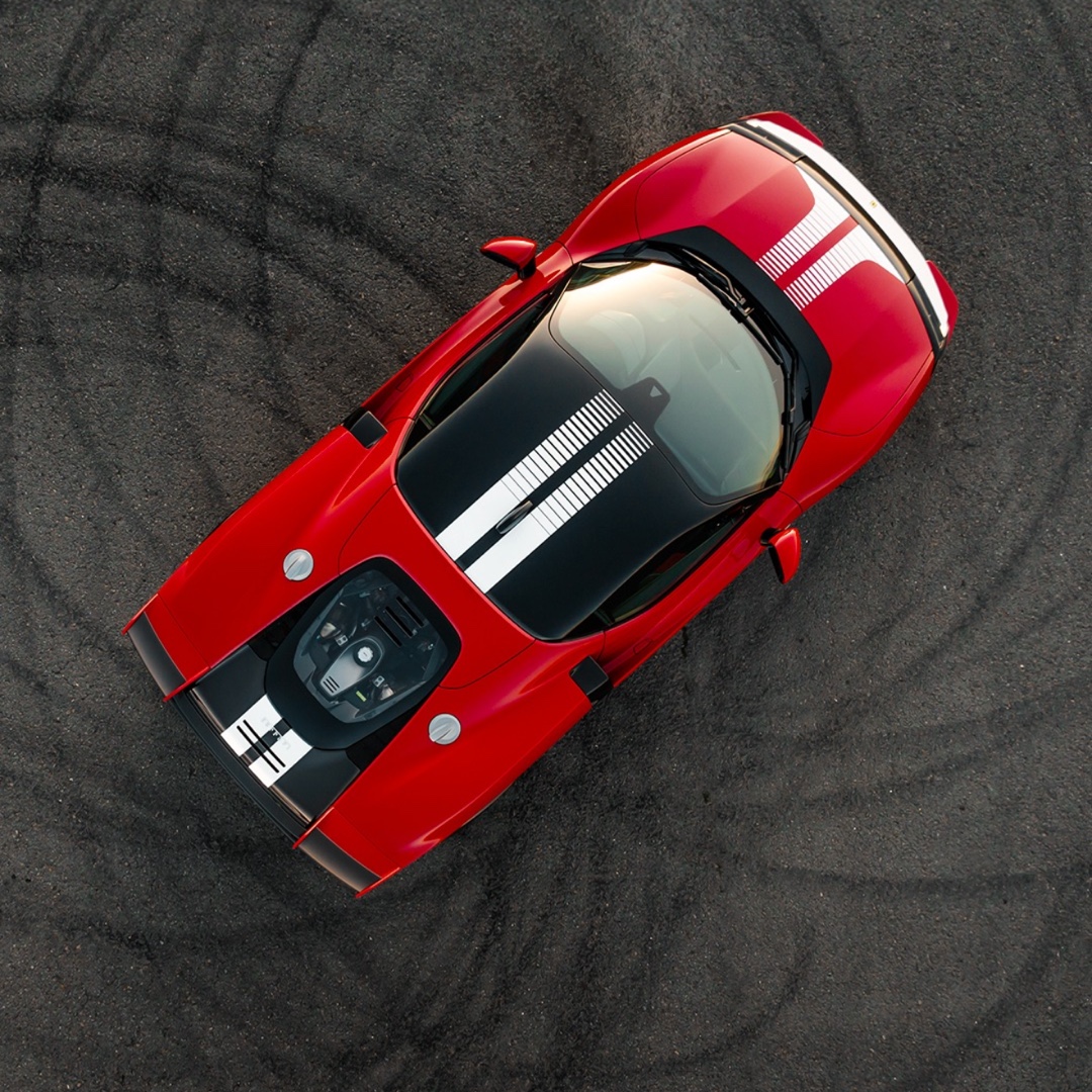 Consistency is the real flex 🔥  #SimplyCarbonFiber #SCFlifestyle (📸: @ferrari ) SHOP: simplycarbonfiber.com