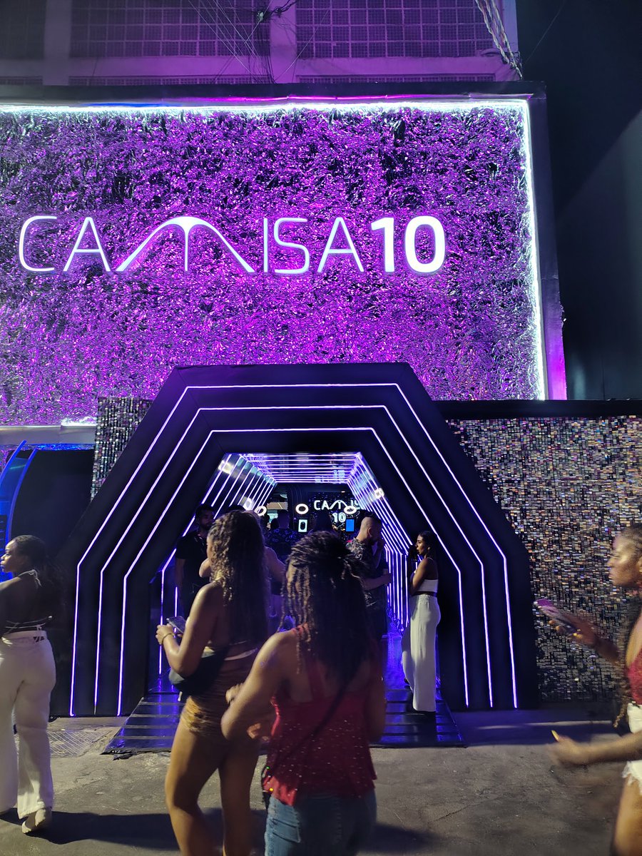 fernandopontall's tweet photo. @ Melhor 🤠 Carnaval Rio de Janeiro 🥳🥁🥁❤️🌈🌹🇧🇷
Sambódromo 2026 🥰 https://t.co/Nlgb0LPMPj