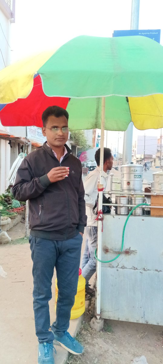 ranjaykumarjanu's tweet photo. Stuffed &amp; Steamed Momos ।।
#post #momos #madhupur https://t.co/UnVimfON3l