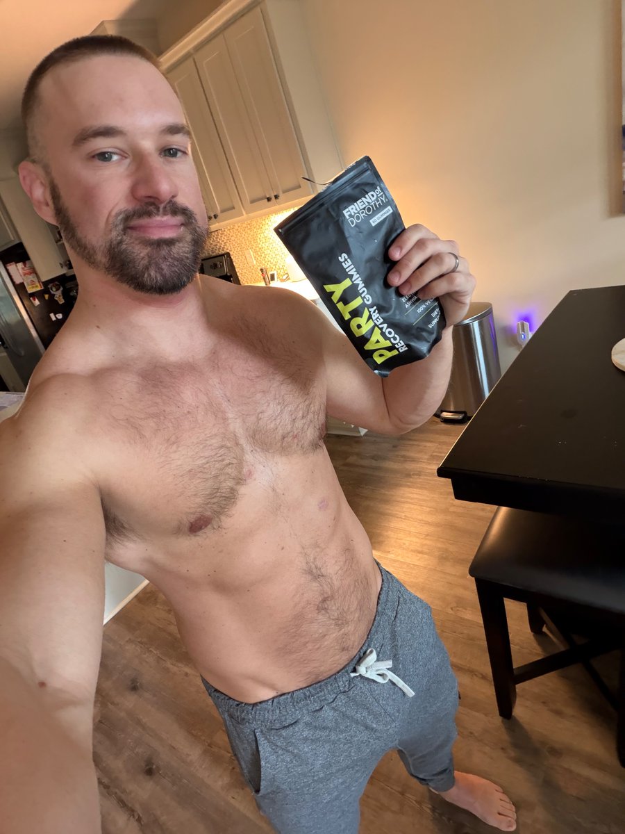 altO488's tweet photo. Nights out ✔️
Recovery mode ✔️

@friend_dorothy1 Party Recovery Gummies are my go-to when the night goes harder than planned 😵‍💫

Helps me feel clear-headed, hydrated, and back on track the next day.

Use STCS10% for 10% off 🔥
👉 https://t.co/NsML34UOpW https://t.co/P8svEfBN38