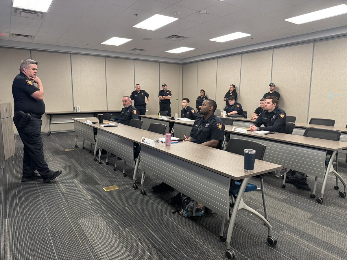 Sheriff Anthony Hipolito tweet media