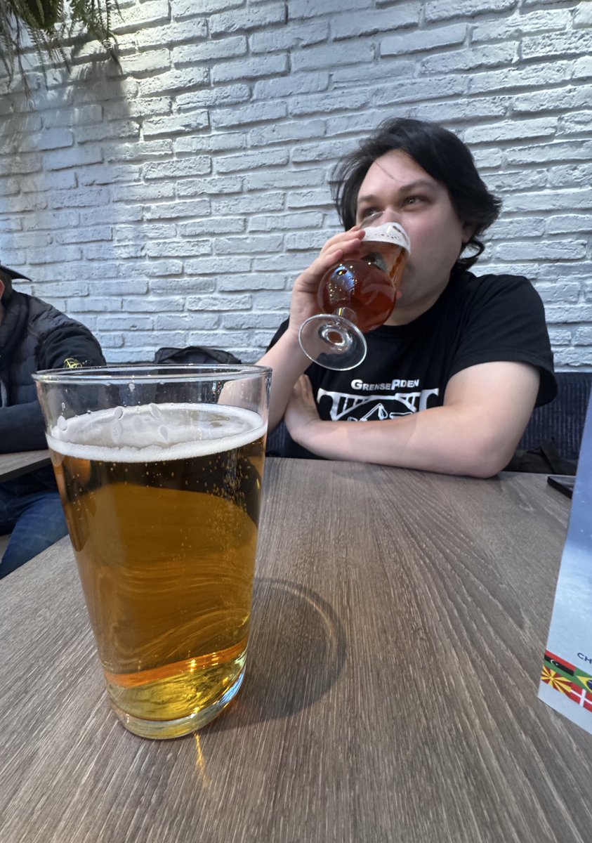 Freddy Hælvette Jr tweet media