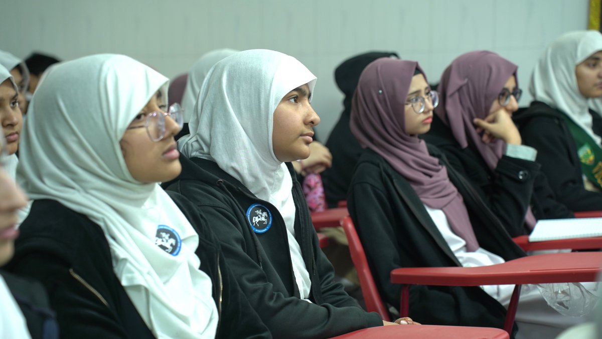 OlivesSchool's tweet photo. Reviving the Heart!

Ms Attia Ahmad conducted engaging and interactive sessions with Olives students, guiding them on how to prepare their hearts for the blessed month of Ramadan.

A meaningful reminder to renew intentions and strengthen our connection with Allah. https://t.co/DhYw0AHFIN