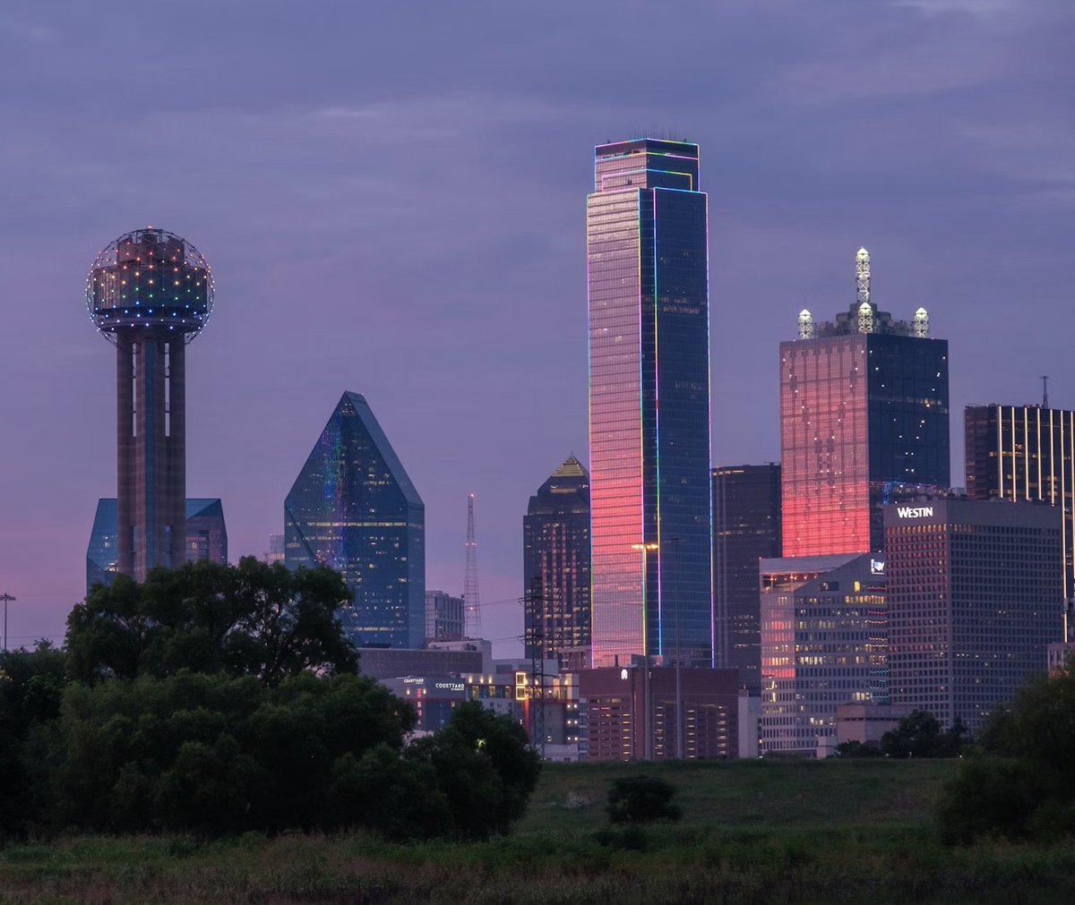 Dallas, Texas ... early morning glow, ready for a day of future thinking and innovative strategies with OXXO, the Mexican fast-rising stars of retail, now taking on the world: peterfisk.com/event/reinvent…
Future Makers: peterfisk.com/2025/09/future…
Megetrends 2035: peterfisk.com/wp-content/upl…
