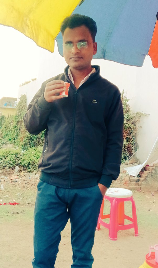 ranjaykumarjanu's tweet photo. शाम के टाईम में moms रेसिपी पीते हुवे एन्जॉय।। मधुपुर का सुंदर तस्वीर।।
#viralost #madhupur #moms https://t.co/EKk3rJtMOK