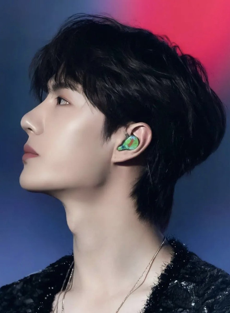 美しい横顔✨✨✨

#WangYibo
#王一博