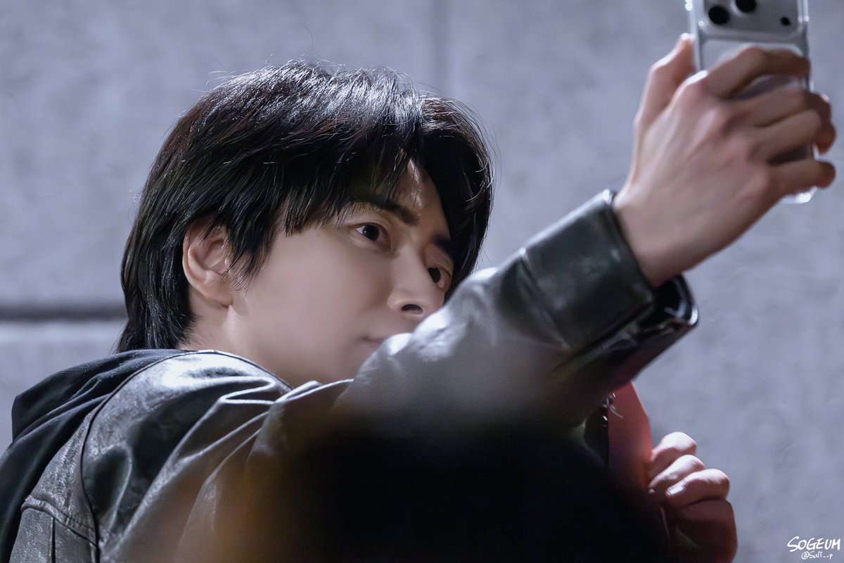 SalT__p's tweet photo. 260215 왕과 사는 남자_CGV 홍대
//무대인사

이준혁 배우님 https://t.co/Wk1gJB2j4R