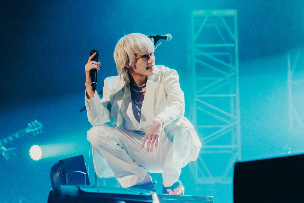 natalie_mu's tweet photo. 【ライブレポート】
“誰もが羨むバンドになった”ヤングスキニー
初武道館ライブで8000人の心を撃ち抜く

⏬レポート・📸9枚
https://t.co/adSlwKddqb

#ヤングスキニー https://t.co/4gREXHGKRp