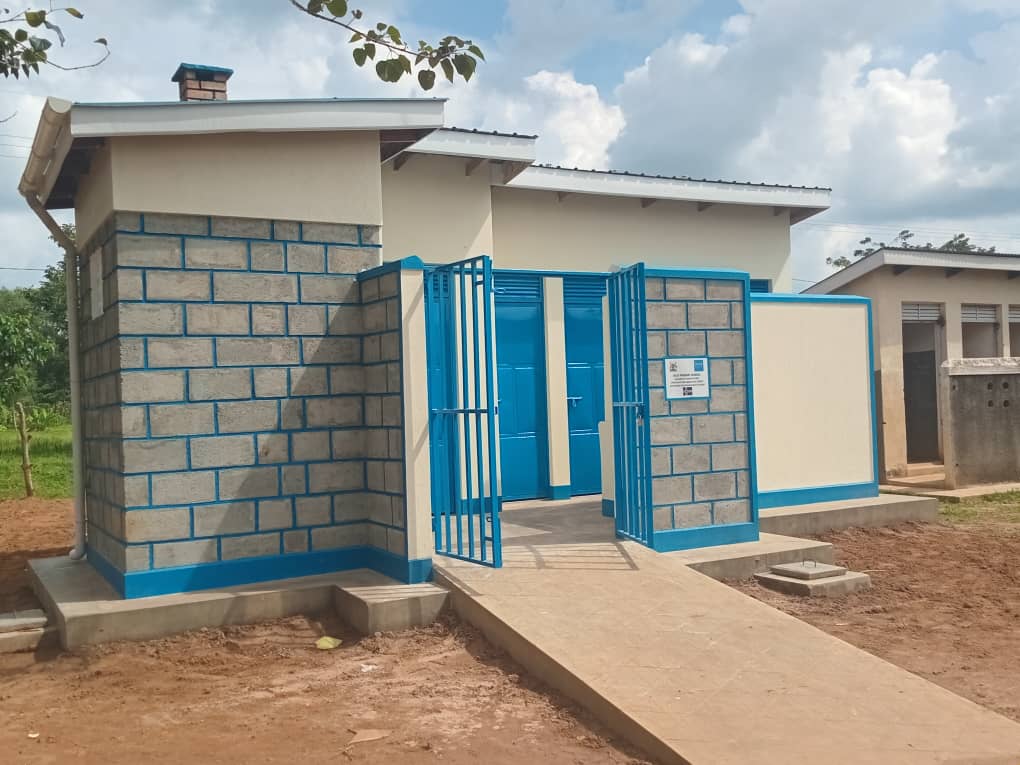 InnAfricaLtd's tweet photo. Completed boys' and girls' drainable pit latrines  with washroom, stance for PWDs  and #menstrualhygiene incinerator for girls' latrine block in primary schools in Terego district.
#competedworks #drainablepitlatrines #construction #washrooms #incinerators #WASH #Terego https://t.co/DMCbGPoyrU