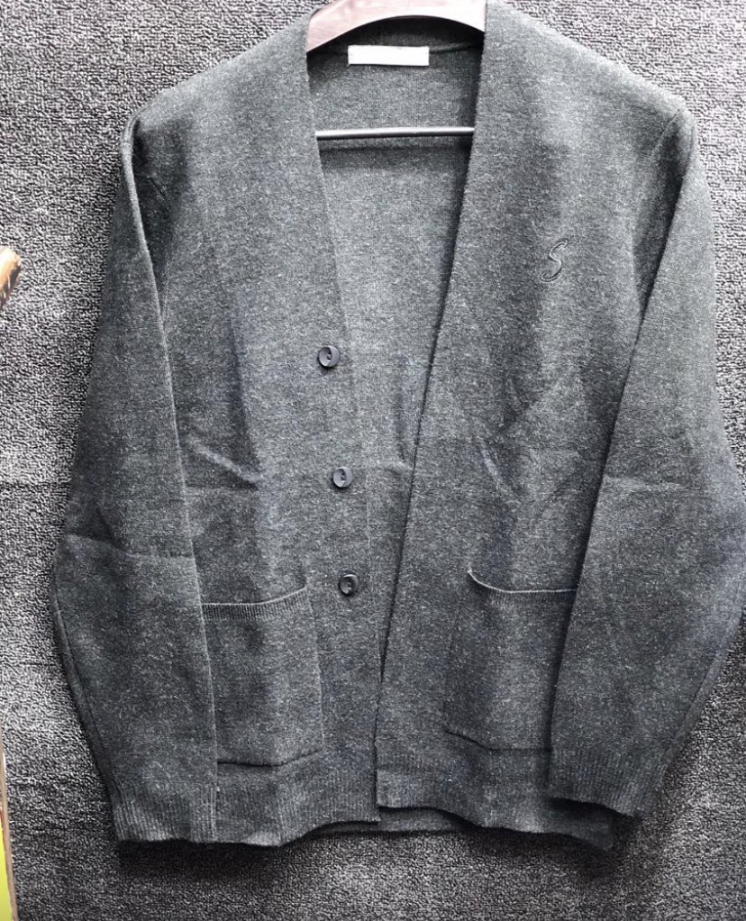 carrie_bav's tweet photo. Cozy, warm en effortlessly chic. 
sweaters available. Call or text on +25670285072 to order yours today https://t.co/K9IBzx4df7