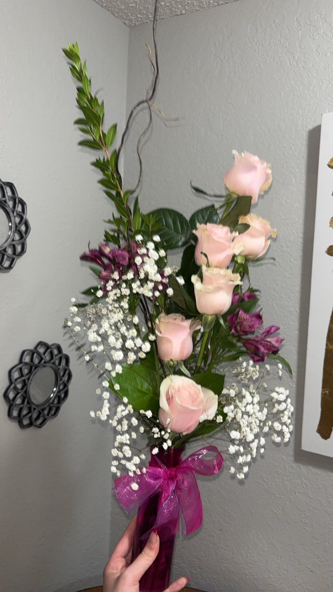 brookln_taylor's tweet photo. life lately 💐🌷🌻 https://t.co/P7sp0S8xLm