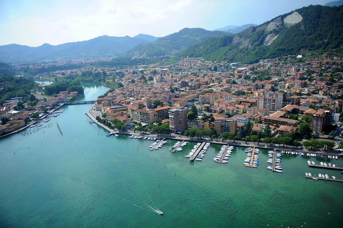 ConsLomb's tweet photo. #Ambiente: l’Isola Ecologica di #Sarnico (BG) all’attenzione della Commissione. In audizione il Vice Sindaco e il rappresentante del Comitato contro la realizzazione dell’Isola Ecologica di Sarnico. Leggi su #LombardiaQuotidiano 👉https://t.co/MQa4OrYq80 https://t.co/FlqzeKl6ll