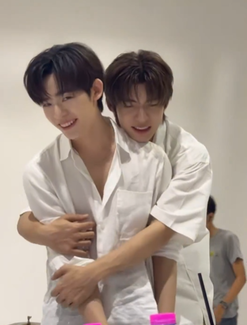 아쑈 | ᴀᴄᴄɪᴏ tweet media