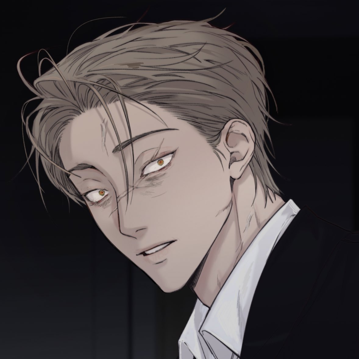 Speak of the devil is back and everyone looking so pretty 🥹💕