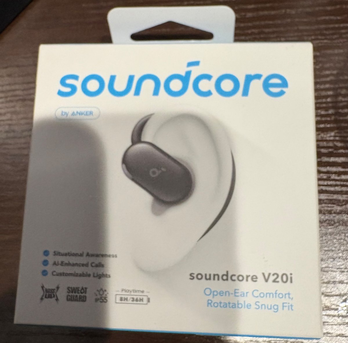 悩みに悩んだ結果、平塚さん（<a href="/KentaHiratsuka/">平塚 健太 │ 理学療法士/道内専門学校教員</a>）からのお祝いでイヤホンを購入させていただきました‼︎

会議も通勤もとても快適になりました…