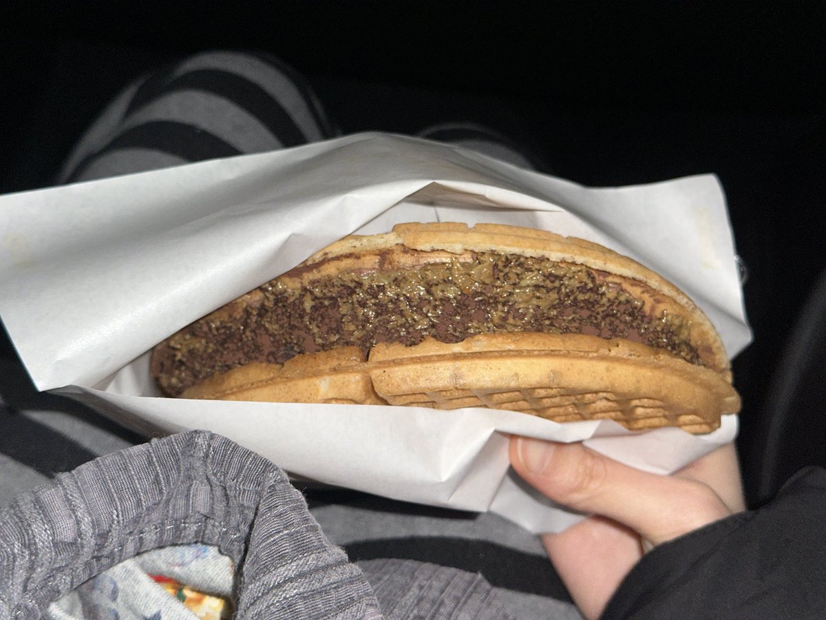 류수정 tweet media