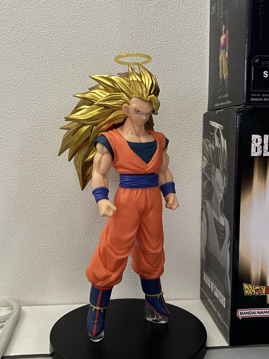 customzcorp tweet media