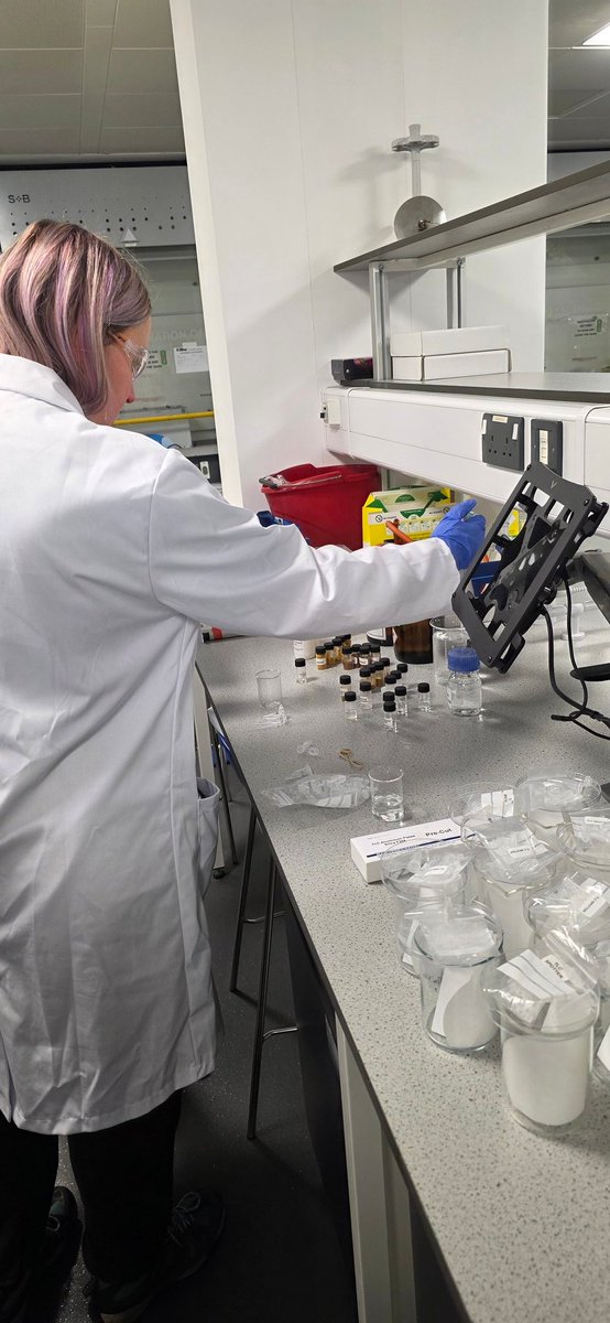 UoWEnvHealth tweet media