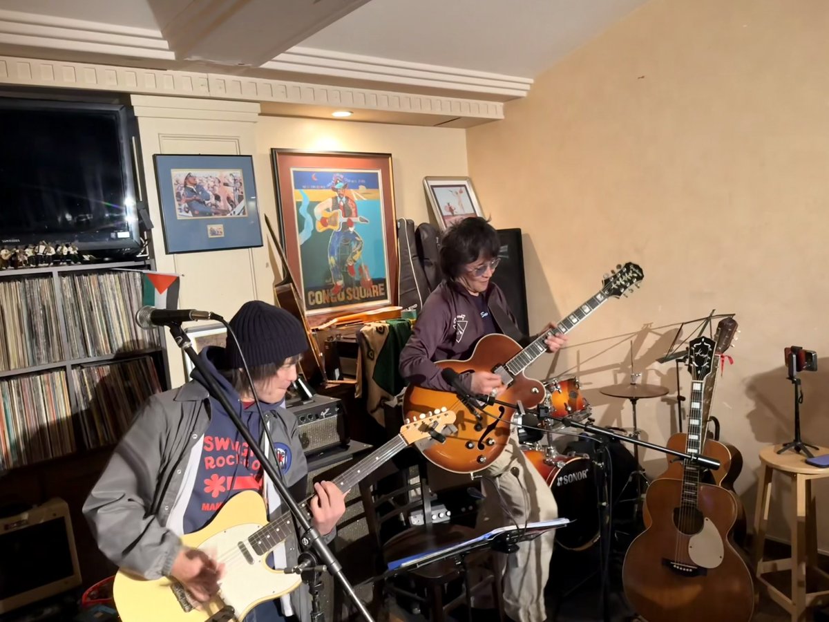 終了〜☑️

贅沢な時間だよ🥹

#ワタナベマモル
#延原達治

my癒しボイスのマモさんもだけど
Privates含めてお初の達治さんカッコイイんだわ

達治さんに『カッコいいのを避けてた高校生の自分を叱りたい』と伝え🤭
マモさんには #モリクン さんからの「ヨロシク言っといて」を伝え😆

ロックンロール❗️