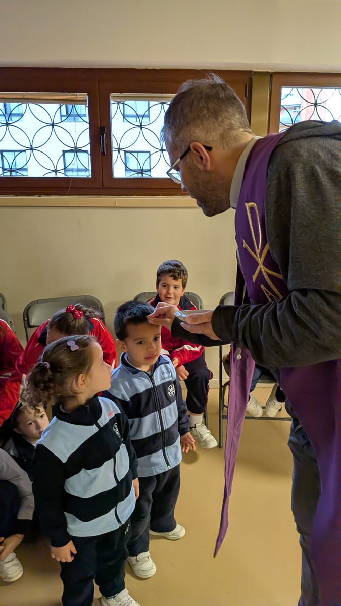 Colegio Virgen Milagrosa tweet media