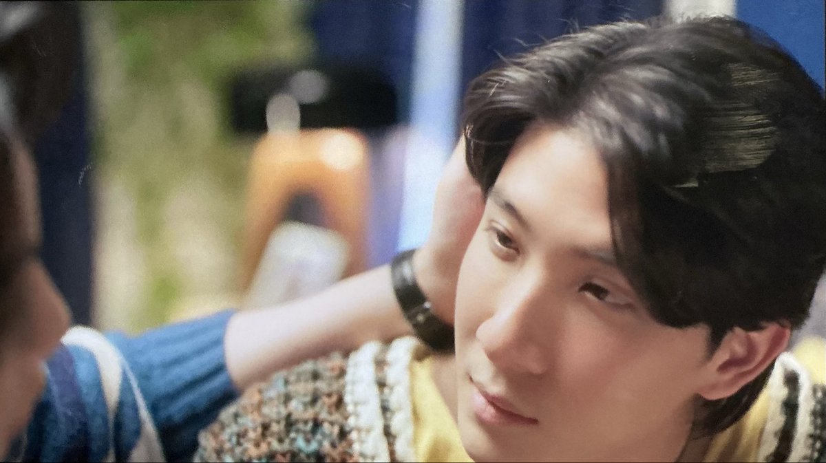 ส่วนตัวเซอร์ไพรส์เล็กๆกับซีนนี้ ปกติเวลาเข้าไปจูบแล้วโดนยั้งไว้ ฝ่ายเข้าหาส่วนใหญ่จะรู้สึกชะงัก แสดงอาการตกใจหน่อยแล้วขอโทษหรือไม่ก็ปล่อยผ่านไป แต่ไทเกอร์ยิ้มอบอุ่นแบบเข้าใจ แล้วขอบคุณสำหรับของขวัญ เป็นลิงซ์คือจบแล้วเลือกแล้วคนนี้ กรีนแฟล็กอเมซอนหวานร้อย
 #CatForCashEP5