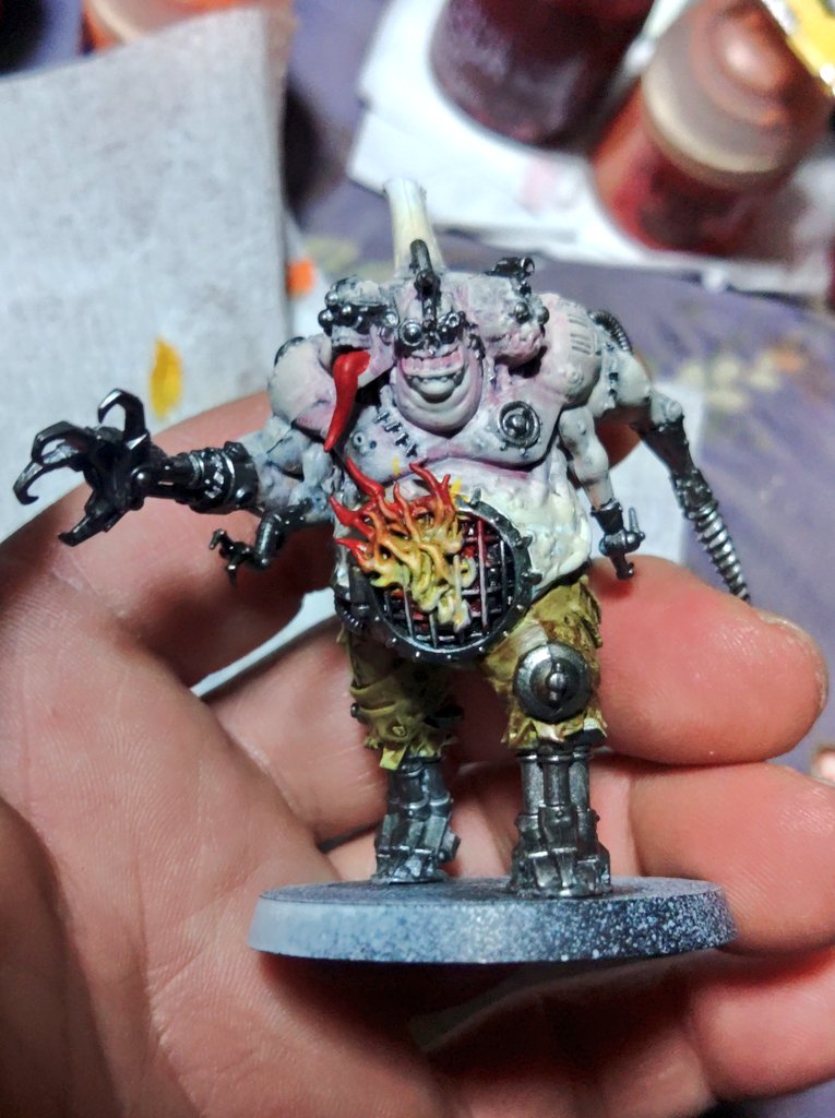 ウォーハンマー 炎まで造形されてるって面白いですね。しかし、こんな