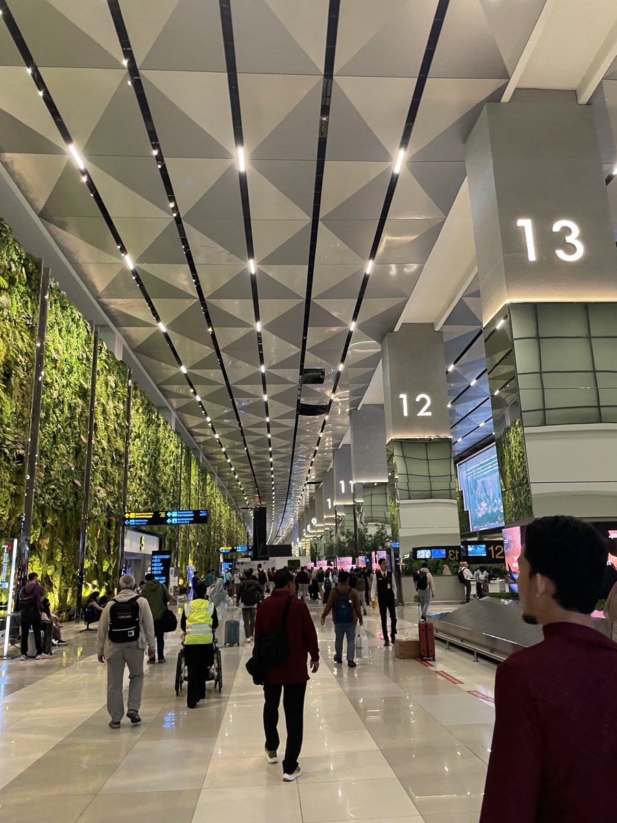 azwarryan's tweet image. BTJ - CGK