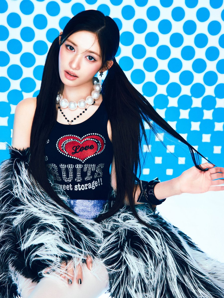 IVE
THE 2ND ALBUM
<REVIVE+>

'BANGERS' CONCEPT PHOTO
'LEESEO'

ALBUM RELEASE
2026.02.23 MON 6PM (KST)

#IVE #아이브 
#BANGBANG #IVE_BANGBANG 
#BLACKHOLE