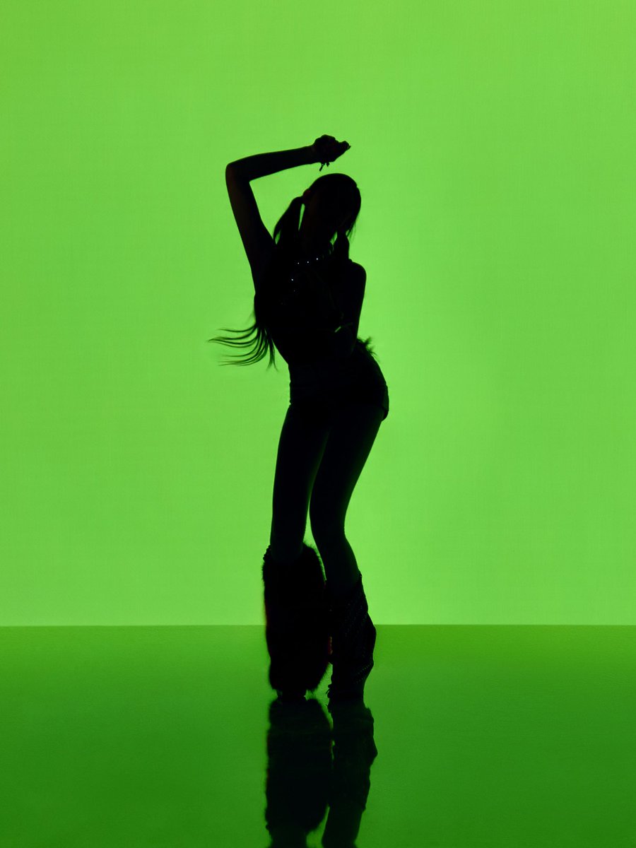 IVE
THE 2ND ALBUM
<REVIVE+>

'BANGERS' CONCEPT PHOTO
'LEESEO'

ALBUM RELEASE
2026.02.23 MON 6PM (KST)

#IVE #아이브 
#BANGBANG #IVE_BANGBANG 
#BLACKHOLE