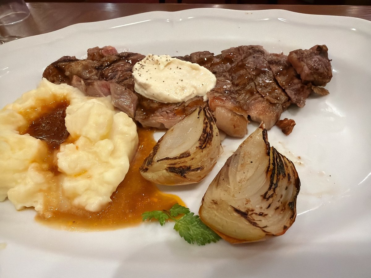 キティ tweet media