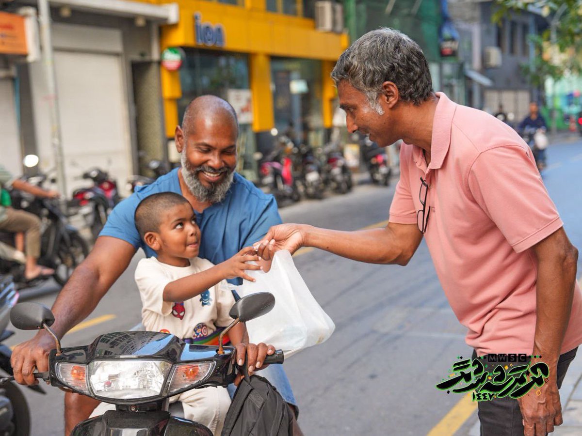 MWSC_Official's tweet photo. We are back again with #MWSCSufuraa!Bringing people together through the simple act of sharing a meal.

Together, we celebrate the true spirit of Ramadan: generosity, unity, and community.

#RoadhaigeRoohu #GiveBack #IftarForAll https://t.co/kYLsoLsj1Q