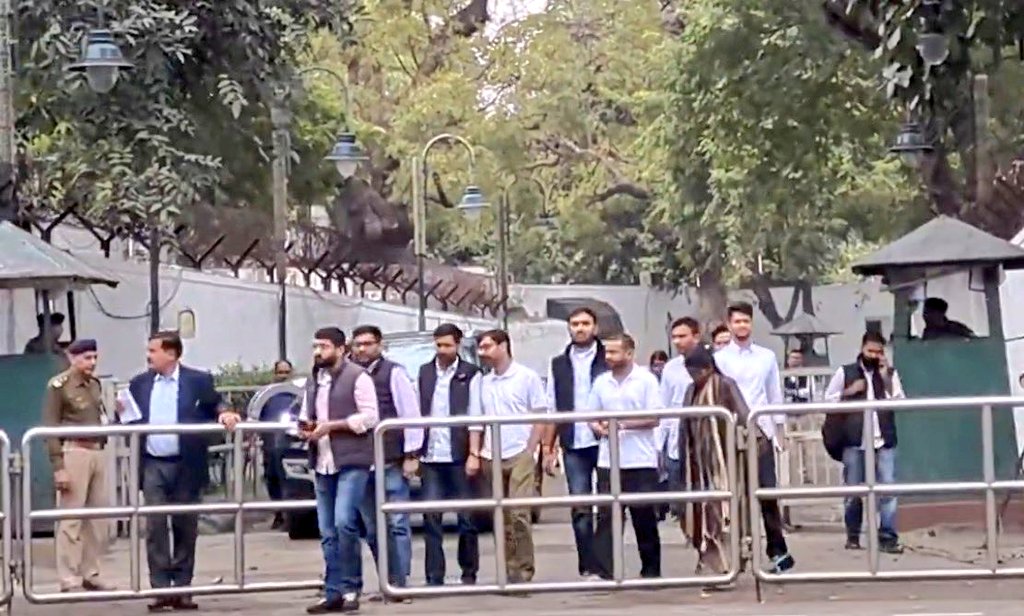 क्या आप बता सकते हैं NSUI का राष्ट्रीय अध्यक्ष कौन होगा ??

सबसे ज्यादा किसकी संभावना है ??

विनोद जाखड़/ रौनक खत्री 
अभिषेक चौधरी/ निर्मल चौधरी 

NSUI के राष्ट्रीय अध्यक्ष पद के लिए सबसे मजबूत उम्मीदवार हैं।
<a href="/INCIndia/">Congress</a> <a href="/NirmlChoudhary/">Nirmal Choudhary</a> <a href="/VinodJakharIN/">VINOD JAKHAR</a> <a href="/RahulGandhi/">Rahul Gandhi</a>