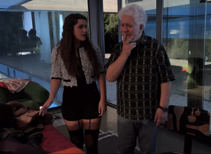amaia siendo chica almodovar esto es lo mas importante que ha pasado jamas en el universo