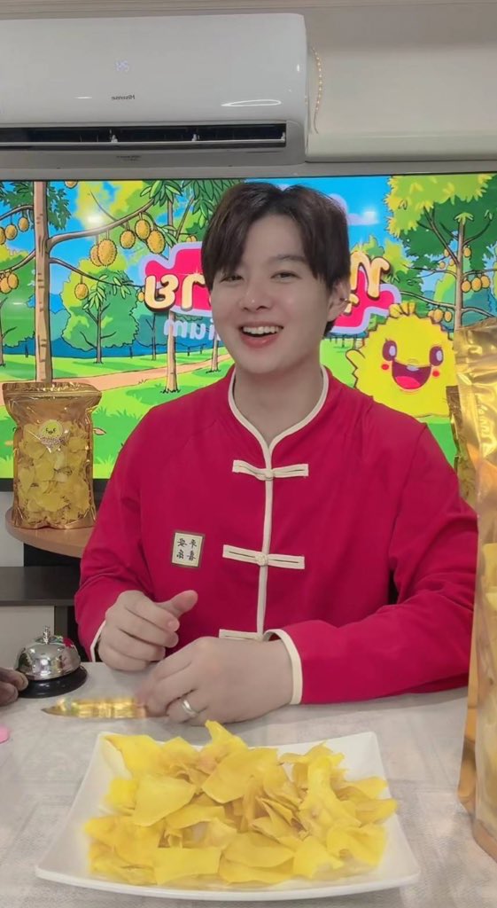 พ่อค้า ทุเรียนทอด แบรนด์คุณชาย น่ารักมากค่ะ💞 #Saint_sup #MingEr ✨✨