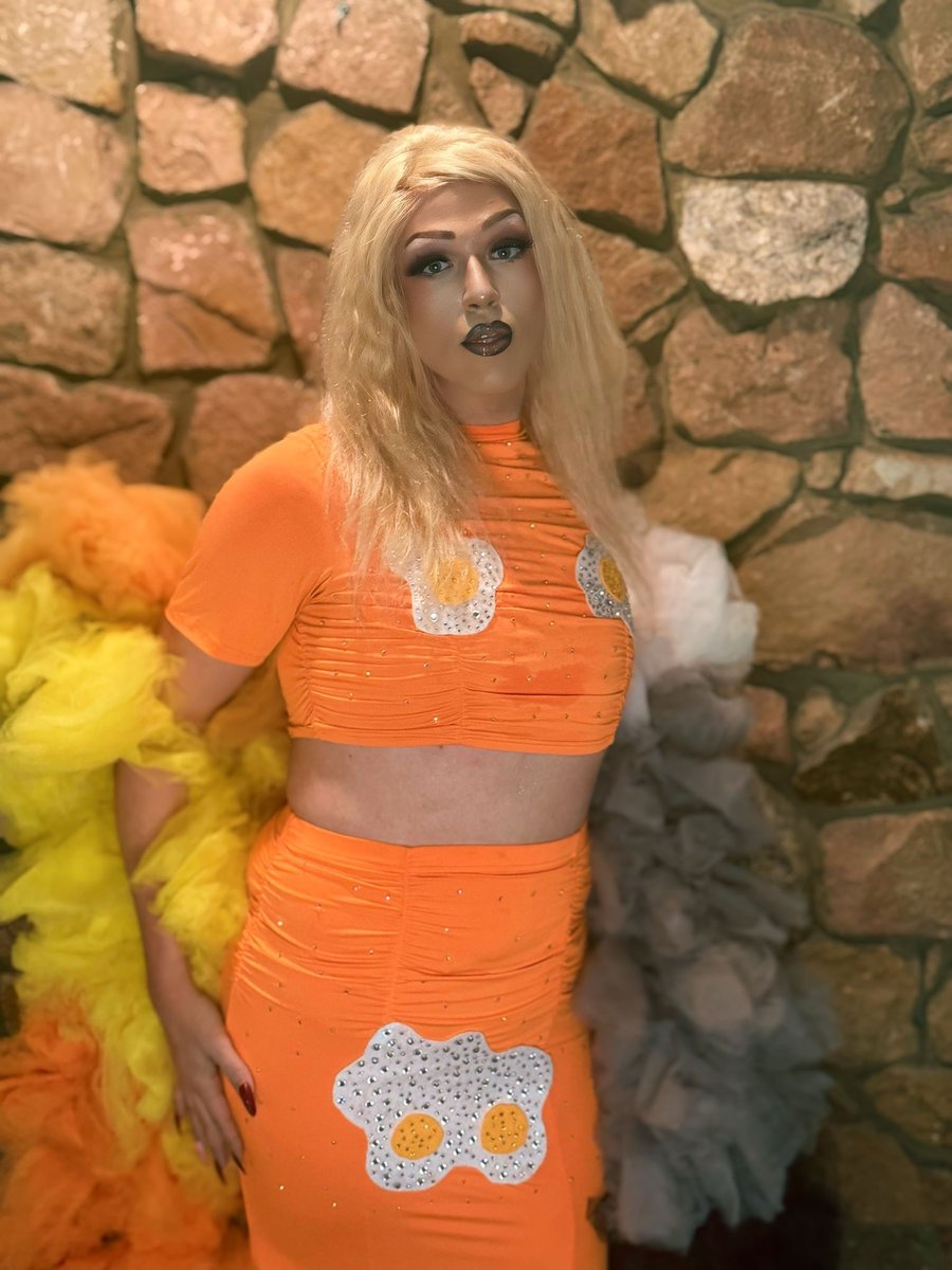 corabellebj's tweet photo. I hope everyone has an EGG-cellent day! ๐๐ซถ๐ฅ๐ฃ
#NABweekend #NAB #dragqueen #trans #transgender https://t.co/psqpFCtRrm