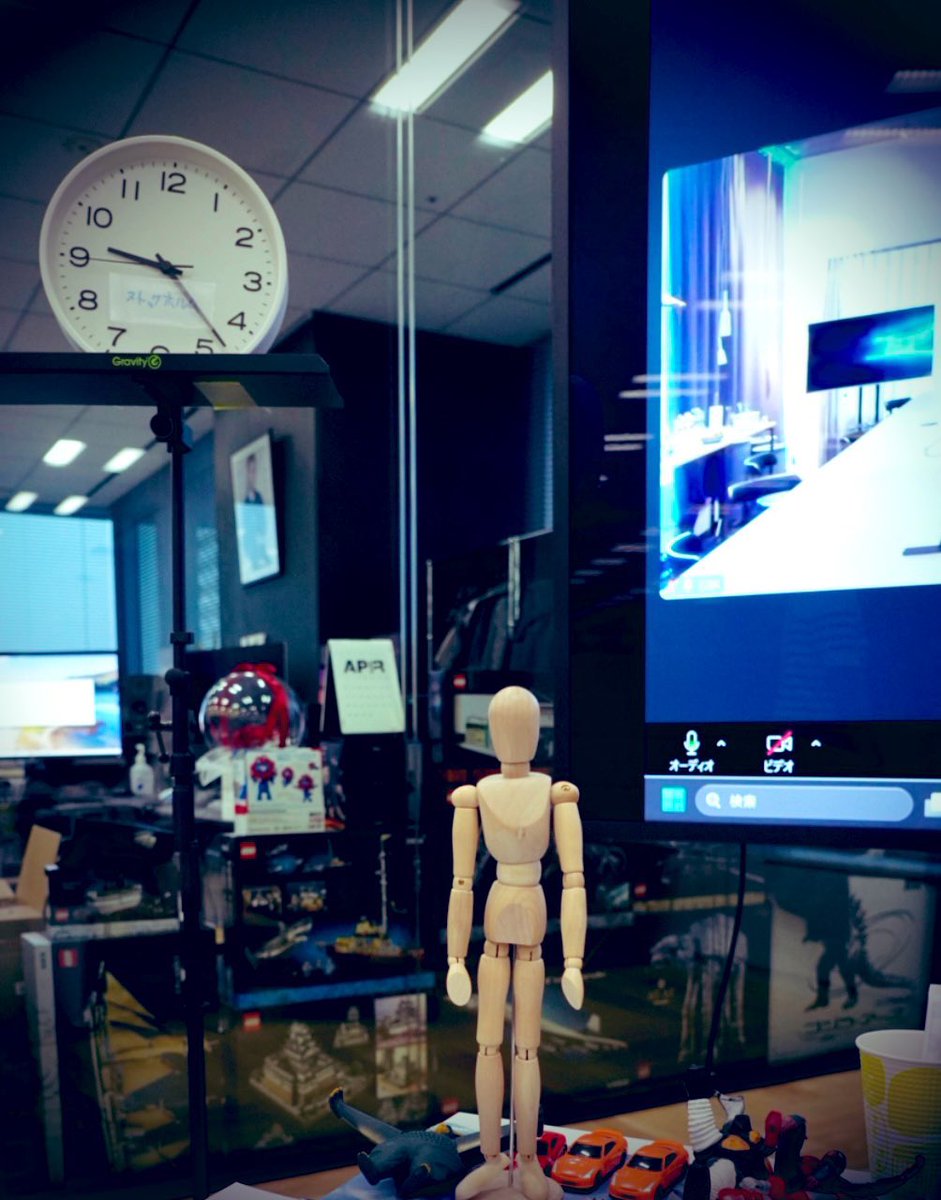 HIDEO_KOJIMA_EN's tweet photo. Connected with Stockholm for a character costume fitting. https://t.co/apKO34nsba