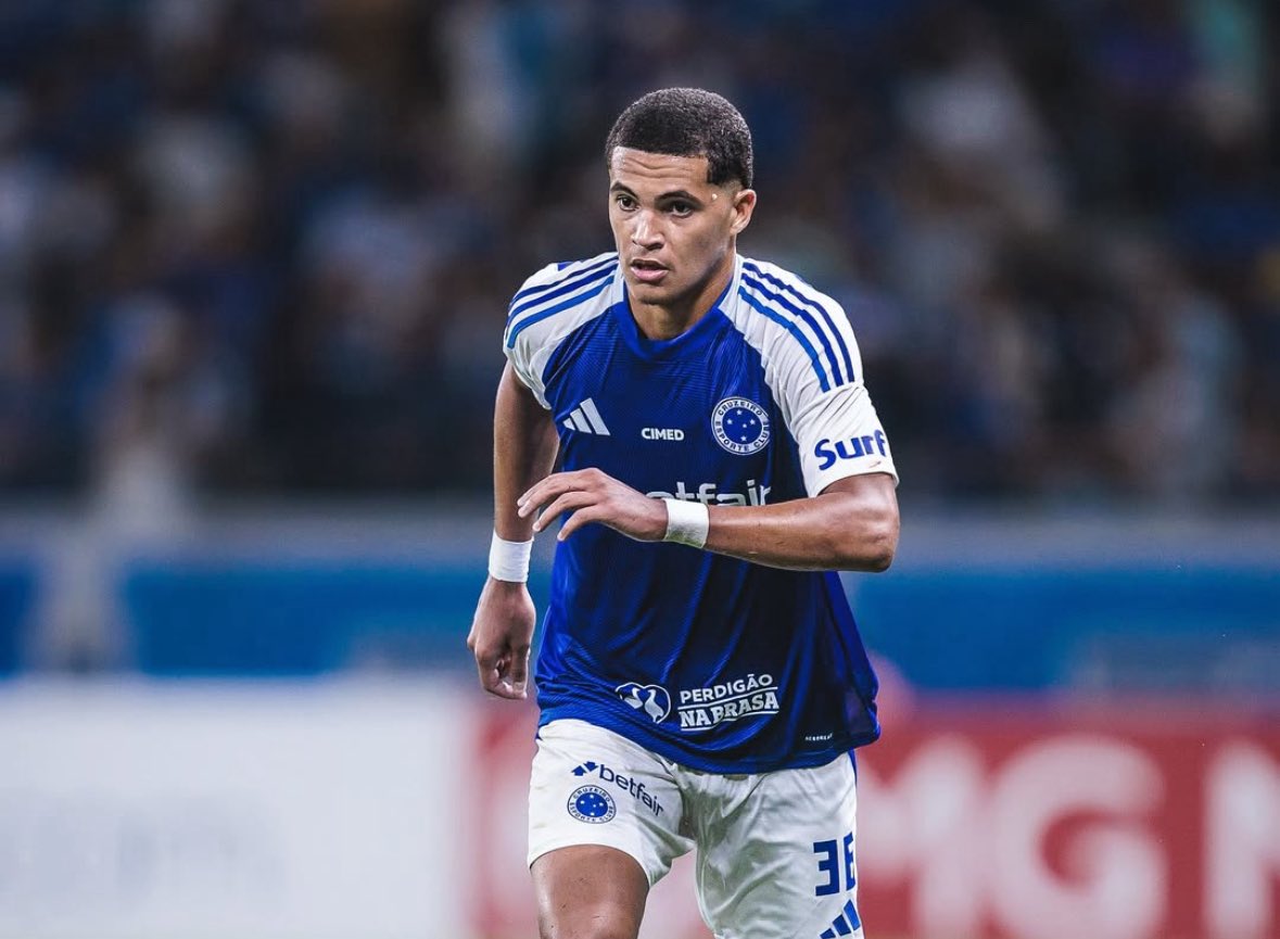 FabrizioRomano's tweet photo. 🟡⚫️🇧🇷 Borussia Dortmund are set to confirm Kaua Prates as new signing in the next 24h.

All signed with Cruzeiro and player’s camp. https://t.co/tJzihknYgC