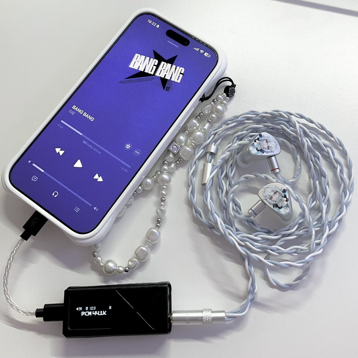 emkn920's tweet image. このイヤホン(CVJ NOZOMI)使う率高い！可愛いだけじゃなくて音良い✨
#desksetup #earphone #有線イヤホン